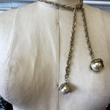 vintage 1960s pearl lariat necklace, long tie chain, 60s costume jewelry, bauble 