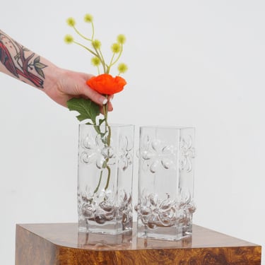 Flower Motif Clear Glass Vase 