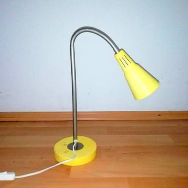 Vintage Gooseneck Table Light / Desk Lamp / Office Lamp / Adjustable Lamp/ 80s Retro /Yellow Light/ Lightning 