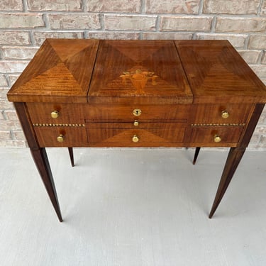 C. 1930s Antique French Art Deco Mahogany and Marquetry Accented Dressing Table / Vanity 