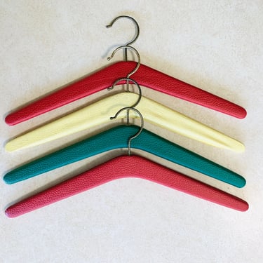 Set of 4 Vintage Retro clothes Hangers 70s 60s Mid Century Coat hangers 