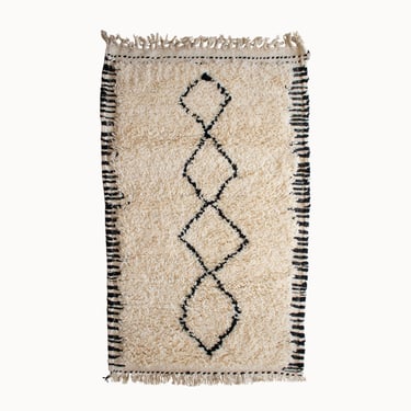 Contemporary Moroccan Rug | 2'4" x 3'8"