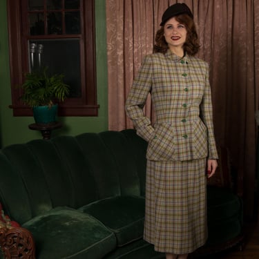 1940s Suit - Sporty Wool Tweed Early 50s Plaid Suit in Green Autumnal Palette with Great Pockets 