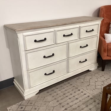 Millennium 7-Drawer Dresser