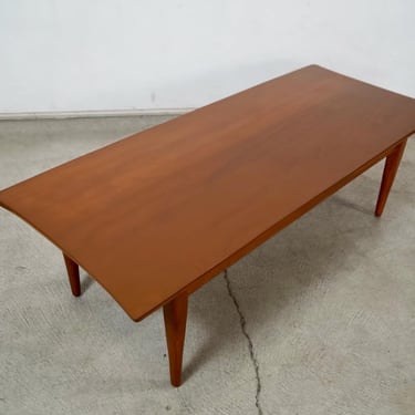 1950’s Mid-Century Modern Walnut Coffee Table 