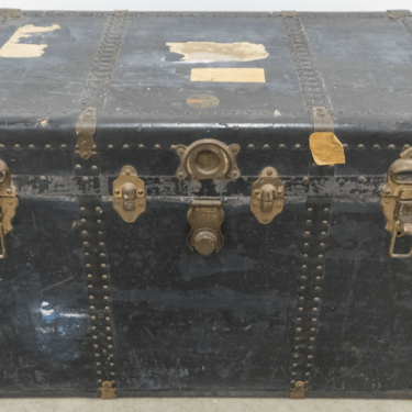 Wellen E. Son Globetrotter Trunk