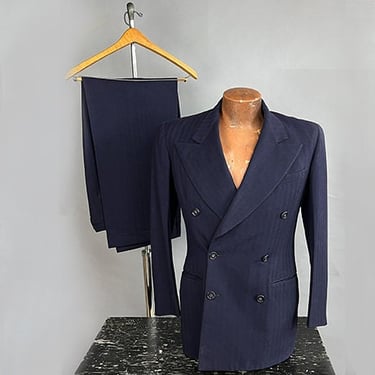 1930s Suit / 1930s Double Breasted Suit / 1930s Men's Suit /  Navy Suit with Peaked Lapels / Gangster Suit / Size 38 Size Small 