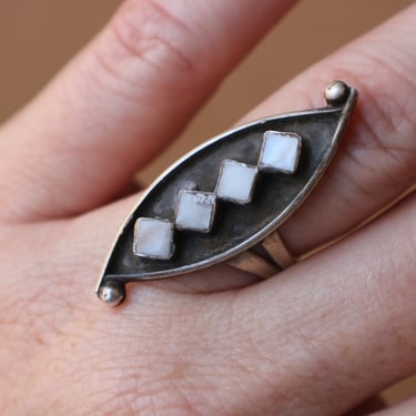 Southwestern Sterling Ring , Vintage Pink Mother of Pearl Silver Ring Size 6 