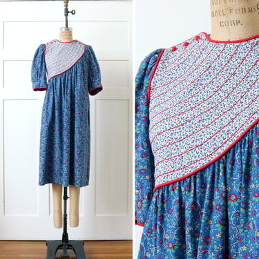 vintage late 1970s to early 80s bohemian dress • liberty floral print in bright blue & red • cute quilted dress 