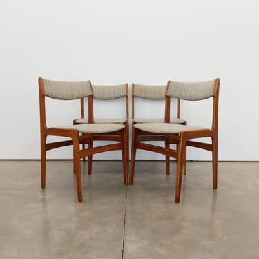 Set of 4 Vintage Danish Mid Century Modern Dining Chairs 