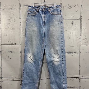 Size 34x34 1990s Levi’s 550 light blue color Denim Jeans relaxed fit 