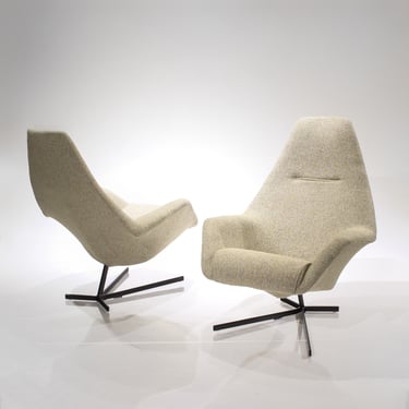 Mid-Century Modern Lounge Chairs Pair Rare Peter Hoyte 