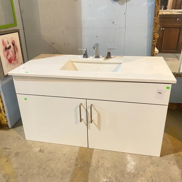 White Floating Single Bathroom Vanity