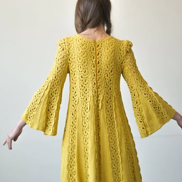 3084d / 1960s daffodil yellow crochet lace dress 