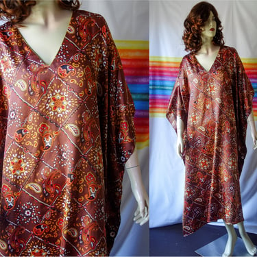 Vintage kaftan size XS-XL groovy polyester lounge or maxi house dress brown & gold paisley loose one size fits most muu muu caftan by Winlar 