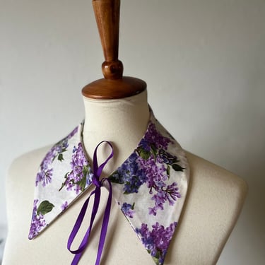 Vintage purple floral linen collar with ribbon tie 