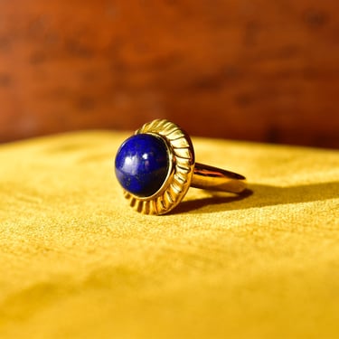 Vintage 14K Gold Lapis Lazuli Cabochon Ring, Hollow Yellow Gold Cocktail Ring, Cobalt Blue Gemstone, 585 Statement Ring, Size 7 1/2 US 