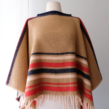 Classic 1970's Wool Blanket Fringed Poncho / OS