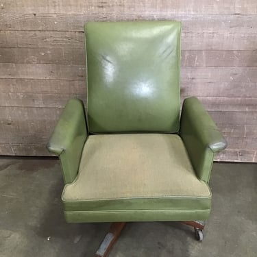 Olive Green Office Chair (Tacoma)