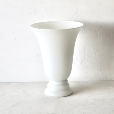 CVV Vianne White French Glass Table Lamp Mid-Century 