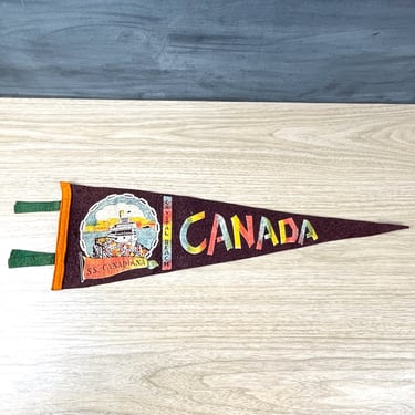 SS Canadiana - Crystal Beach - Canada felt pennant - 1950s vintage 