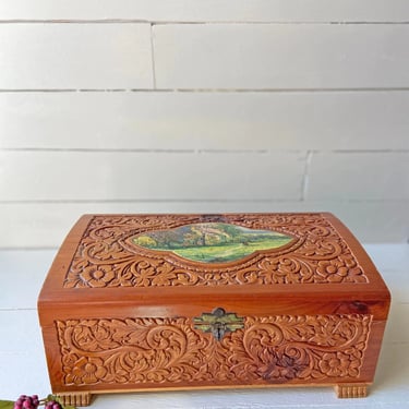 Vintage Hand Carved Wooden Cedar Jewelry Box With Mirror And Outdoor Scene // Vintage Trinket Box, Storage Box // Perfect Gift 