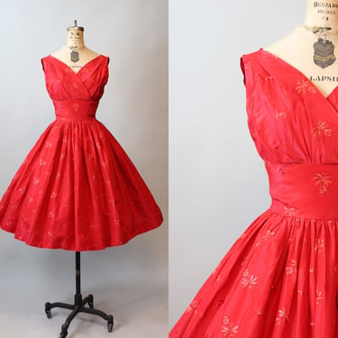 1950s VOGUE embroidered silk taffeta dress xs | new fall 