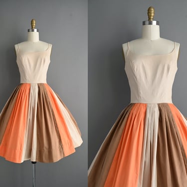 vintage 1950s Brown & Orange full skirt cotton dress - Small 