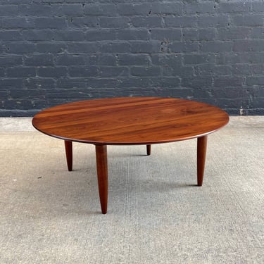 Vintage Mid-Century Modern Round Walnut Coffee Table by Ace-Hi, 1950’s 