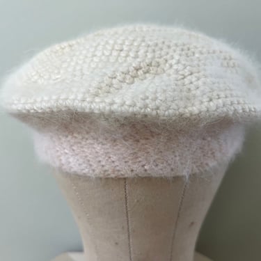 1950s Vintage 1-2y ballet pink & cream Cashmere Knitted Handmade Beret Child Hat 