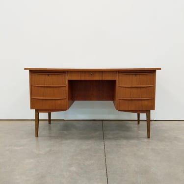 Vintage Danish Mid Century Modern Teak Desk 