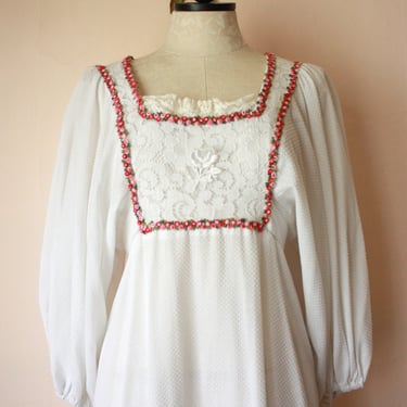 70s Swiss Dot Renaissance Dress White Rosette Lace Prairie Cottagecore Size XS / S 