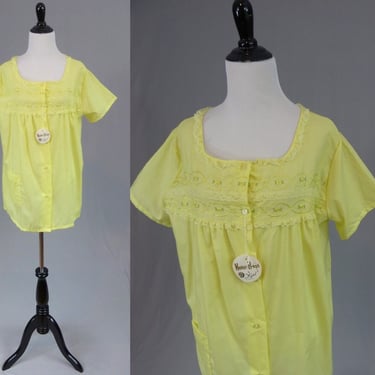 60s Yellow Pajama Top - Embroidered Flowers Lace Trim - Poly Cotton Blend Sleep Blouse - Vintage 1960s - L 