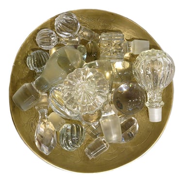Crystal decanter stoppers