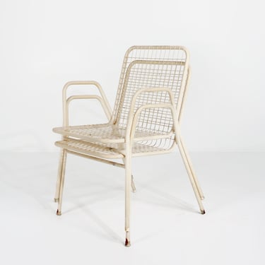 Wire Stacking Chairs 