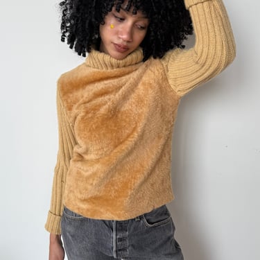 Y2K Tan Shearling Turtleneck Sweater, sz. S-M