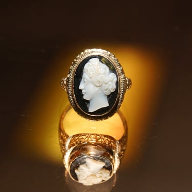Art Deco 14K Black & White Chalcedony Cameo Filigree Ring, White Gold Setting, Ladies Carved Stone Cameo, 7 3/4 US 