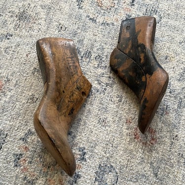 Set of 2 antique high heel shoe forms | wooden shoe mold, cobbler form, industrial salvage, beautiful patina 