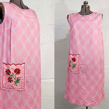 Vintage Embroidered Housedress Nightgown House Dress White Pink Red Plaid Floral Dopamine Dressing 1960s Sleeveless Large 
