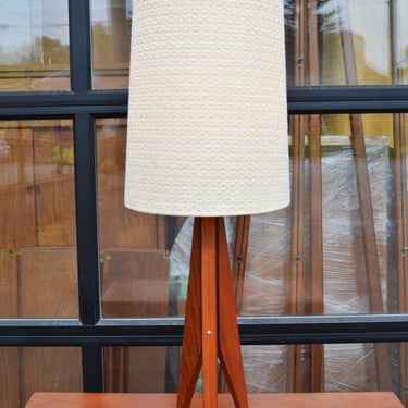 Fab Teak Tripod Rocket Table Lamp w/ Cream Textured Shade