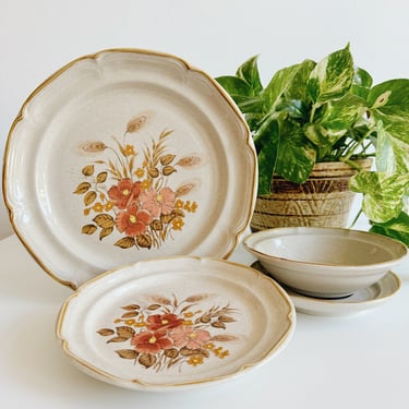 Wildflower 32-piece Stoneware Dish Set