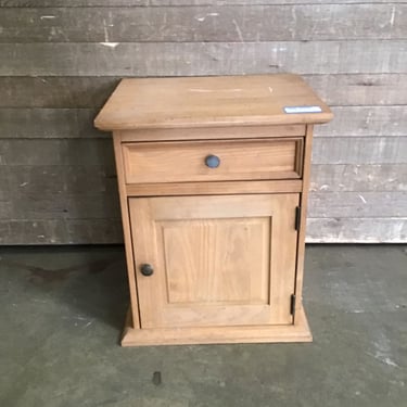 Little Wooden Bedside Table (Tacoma)