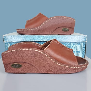 Groovy mod Dr. Scholl's Foot Cradles. 60s 70s DEADSTOCK. Brown leather slip-on mules, unique open toe wedges, comfort shoes. (7) 