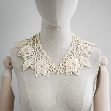 Vintage Cream Floral Crochet Lace Collar 