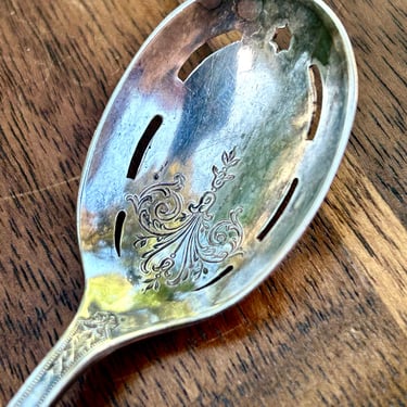 Antique 1847 Roger’s Brothers Spoon Slotted Absinthe Sugar Cube Spoon Ornate 