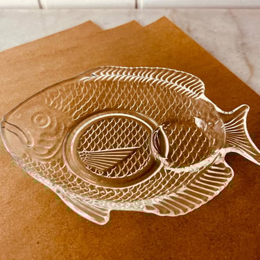 Vintage Fish Plate set of 6, 1990s clear glass, like new, embossed, for sauce pot, poisson plates, sushi plates, gift 
