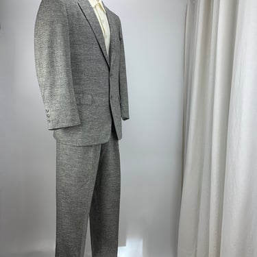 1950's Early 60's Gray Suit - Gray & White Flecked Weave - Summer Weight - 2 Button Closure - Pleated Baggie Slacks - - Men's Size MEDIUM 