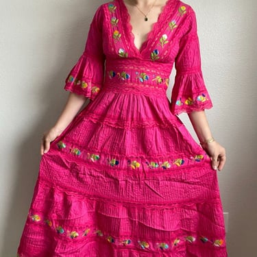 Vintage Womens 70s Hand Embroidered Pink Floral Salsa Mexican Maxi Dress Sz M 