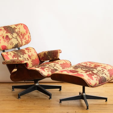 Eames Lounge Chair w. Ottoman