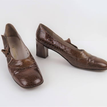 Vintage 1970s leather heels, pumps, snakeskin, block heel, mod, size 8N 